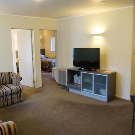 Cornwall Park Motor Inn Окленд Экстерьер фото