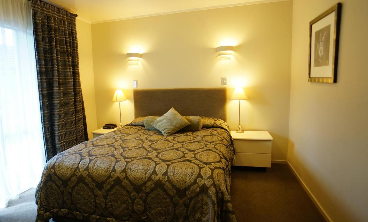 Cornwall Park Motor Inn Окленд Экстерьер фото